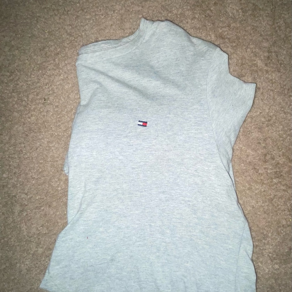 Tommy Hilfiger Light Gray Tee